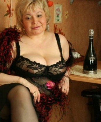 Креативная, нежная и опытная – все эти качества присутствуют во мне. Я знаю, как доставить тебе максимум удовольствия и расслабления. В моих услугах ты найдешь все, что искал. Я умею создать атмосферу, в которой ты забудешь о всех своих проблемах и погрузишься в мир наслаждения. Мои возможности безграничны, и я всегда готова тебе предложить что-то новое и незабываемое. Заходи на мою страницу, чтобы увидеть мои фото и прочитать отзывы от довольных клиентов. Я живу в Москве, и буду рада принять тебя у себя или приехать к тебе. Не упусти возможность насладиться моей магией – свяжись со мной прямо сейчас! 💋🌸🔥
#проститутка #индивидуалка #Москва #опытная #нежная #удовольствие #расслабление #отзывы #фото #новыйопыт #возможности 8844, 52 года